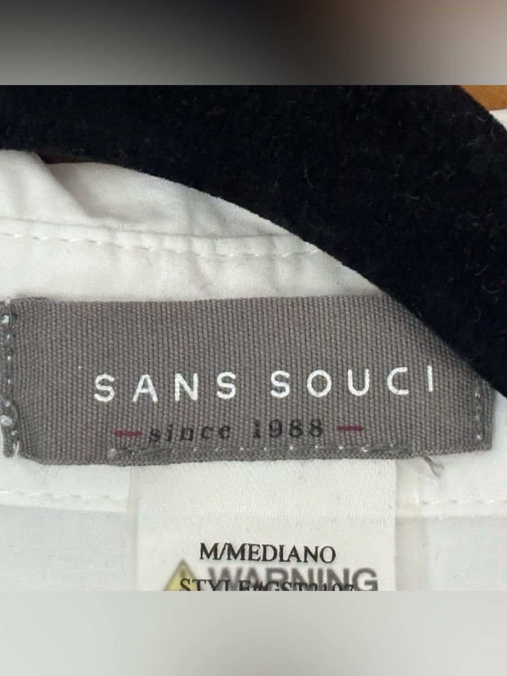 Sans Souci White Twist-Front Long Sleeve Crop Blouse - Picture 3 of 3